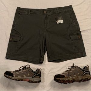 Eddie Bauer cargo shorts